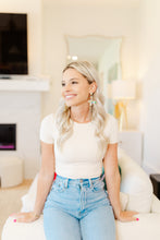 Load image into Gallery viewer, Lilliana Lightweight Butterfly Drops