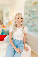 Load image into Gallery viewer, Lilliana Lightweight Butterfly Drops