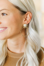 Load image into Gallery viewer, Pearl Sunburst Hoops