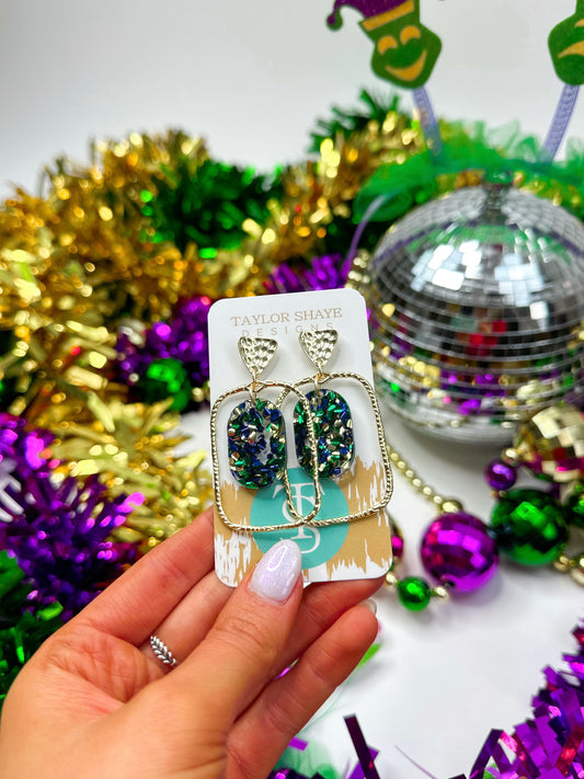 Mardi Gras Oval Hoops