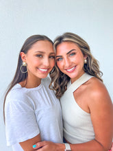 Load image into Gallery viewer, Pearl Sunburst Hoops