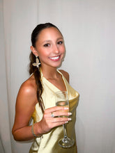 Load image into Gallery viewer, Lilliana Lightweight Butterfly Drops