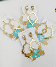 Load image into Gallery viewer, Gold Everyday Drops