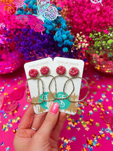 Load image into Gallery viewer, Glitter Top Hoops
