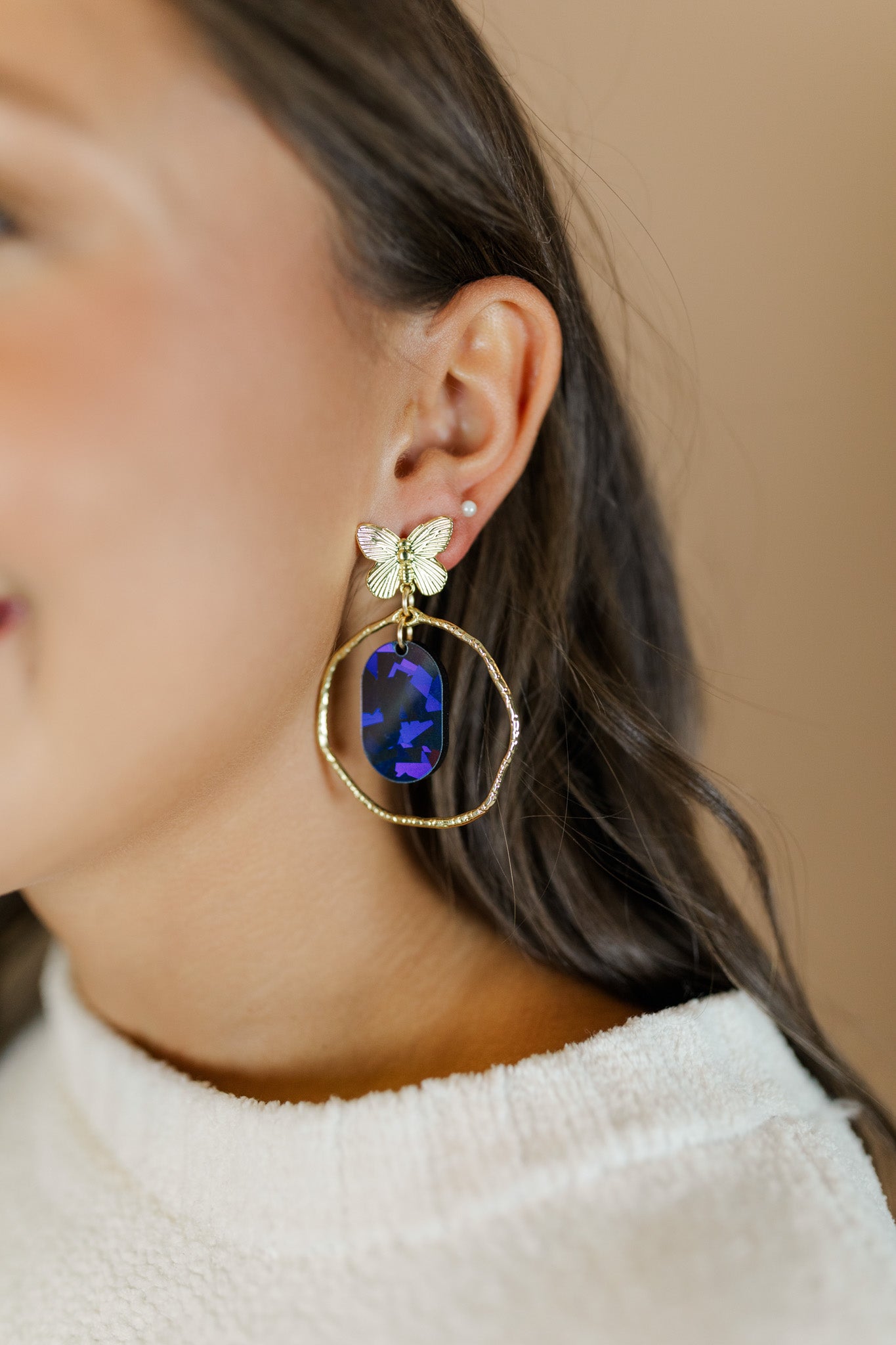 Nova Butterfly Oval Hoops