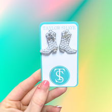 Load image into Gallery viewer, Carrie Boot Studs
