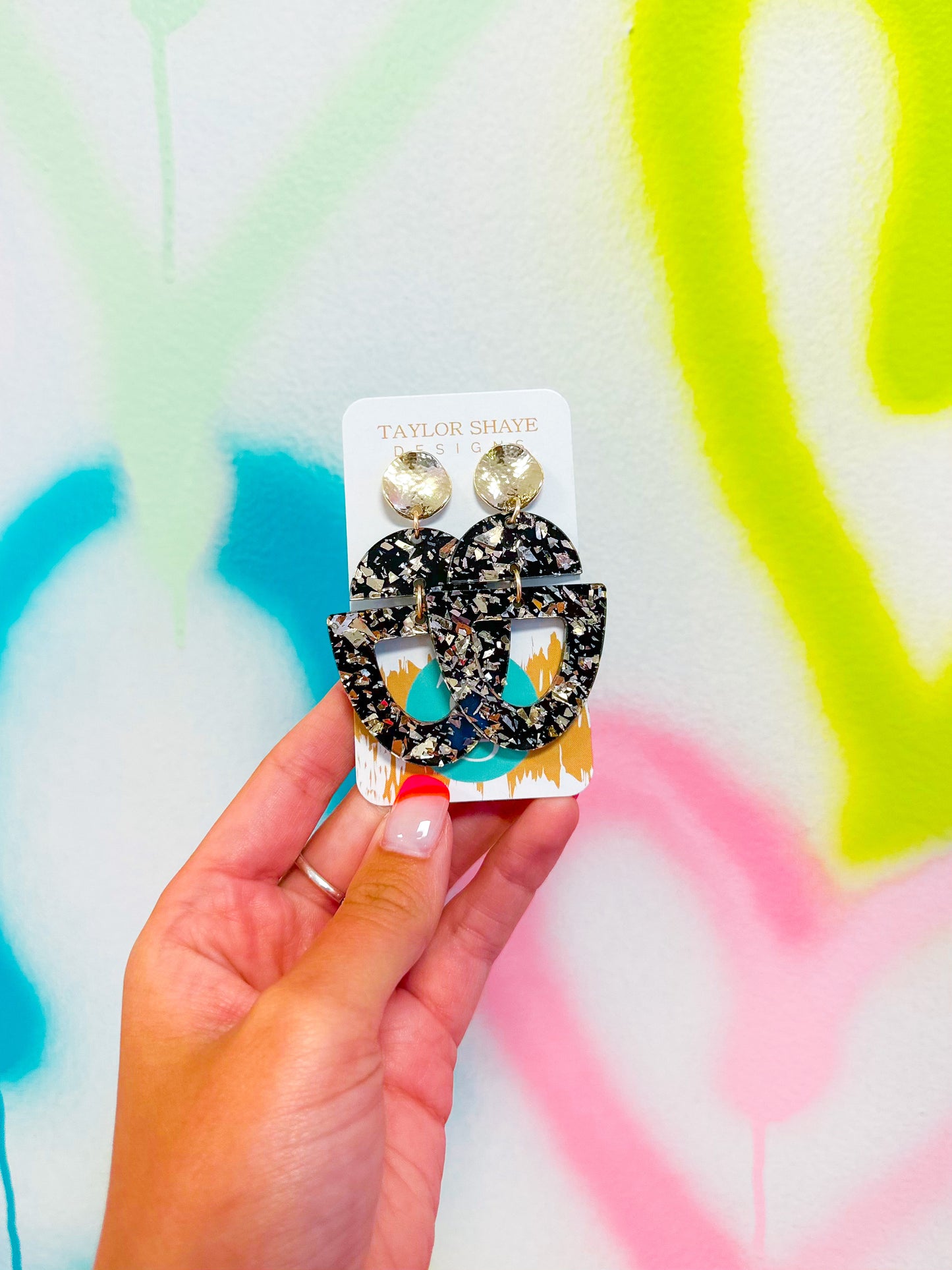 Black/Gold Open Acrylic Drops