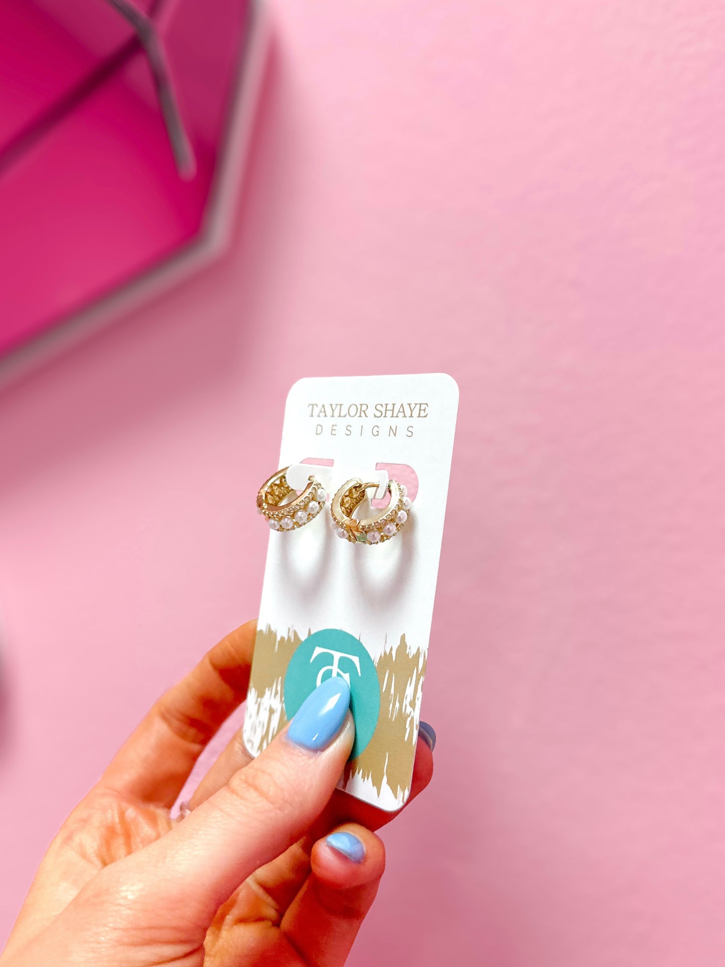 Courtney Pearl Huggies