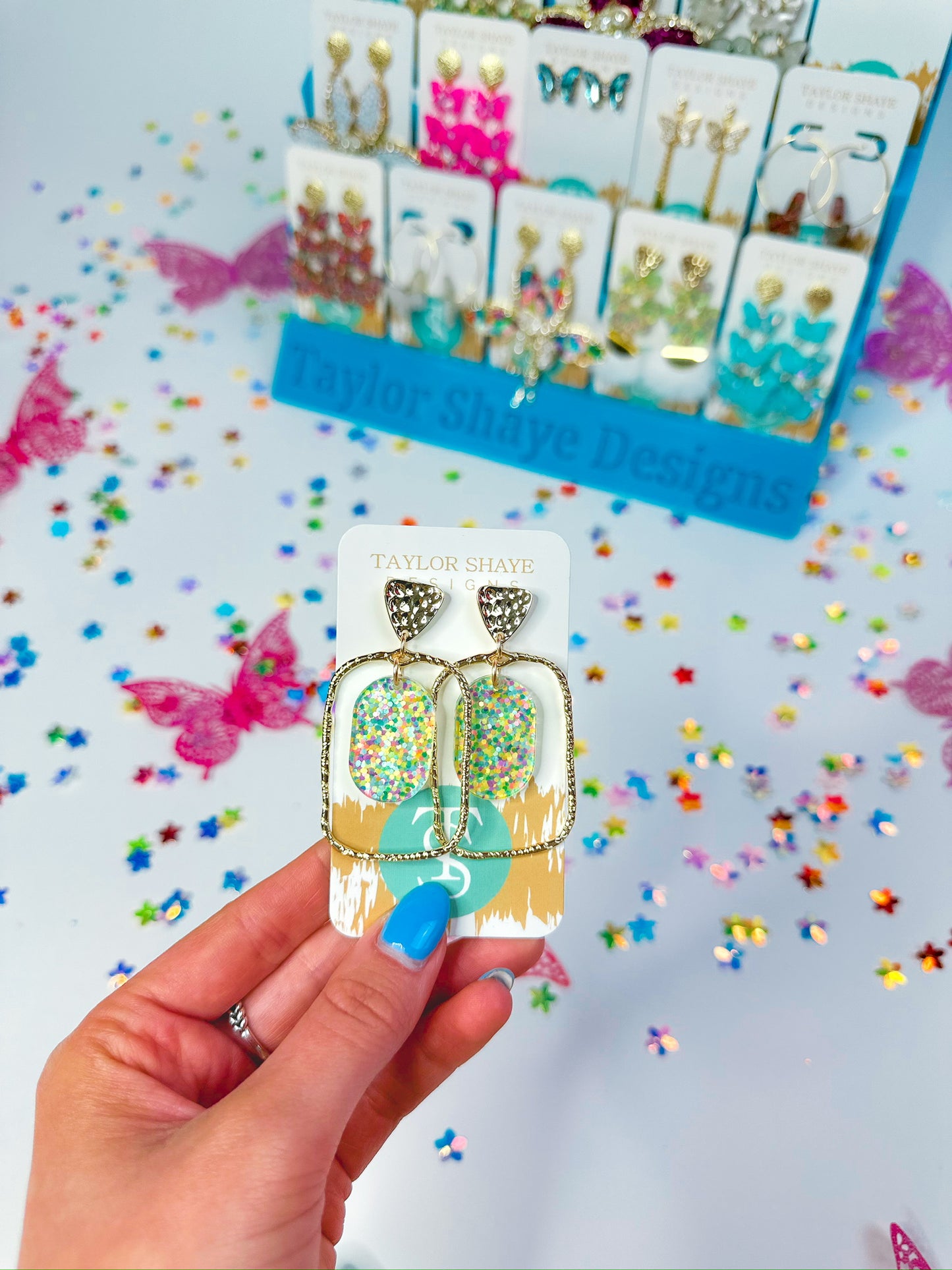 Tessa Confetti Oval Hoops