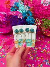 Load image into Gallery viewer, Glitter Top Hoops
