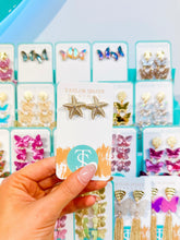 Load image into Gallery viewer, Ray Starfish Studs

