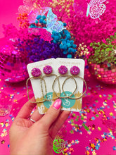 Load image into Gallery viewer, Glitter Top Hoops

