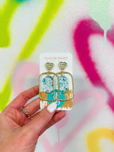 Load image into Gallery viewer, Summer Fun Confetti Oval Hoops
