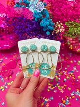 Load image into Gallery viewer, Glitter Top Hoops
