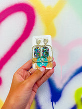 Load image into Gallery viewer, Ariel Confetti Oval Hoops
