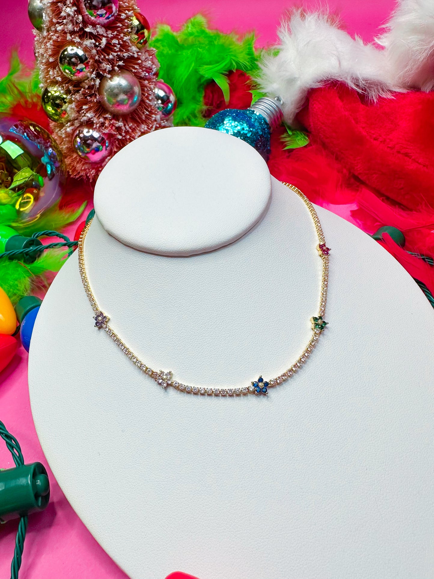 Darcy Flower Necklace