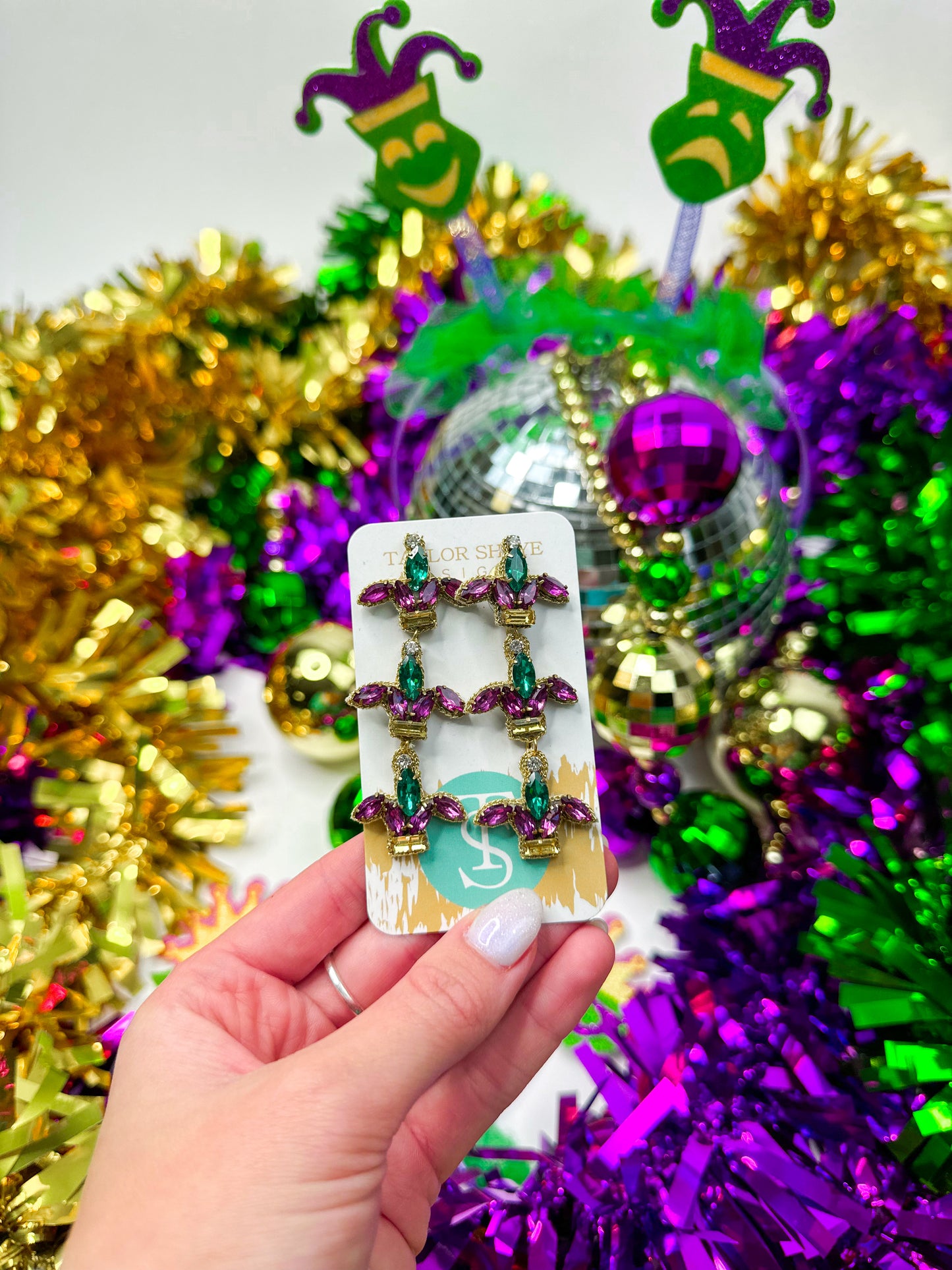 Beaded Triple Fleur-de-Lis