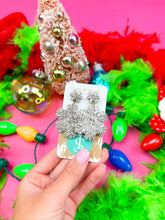 Load image into Gallery viewer, Beaded Snowflake Drops
