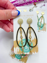 Load image into Gallery viewer, Leah cz Hoops
