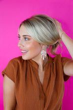 Load image into Gallery viewer, White Marble Clarissa Drops
