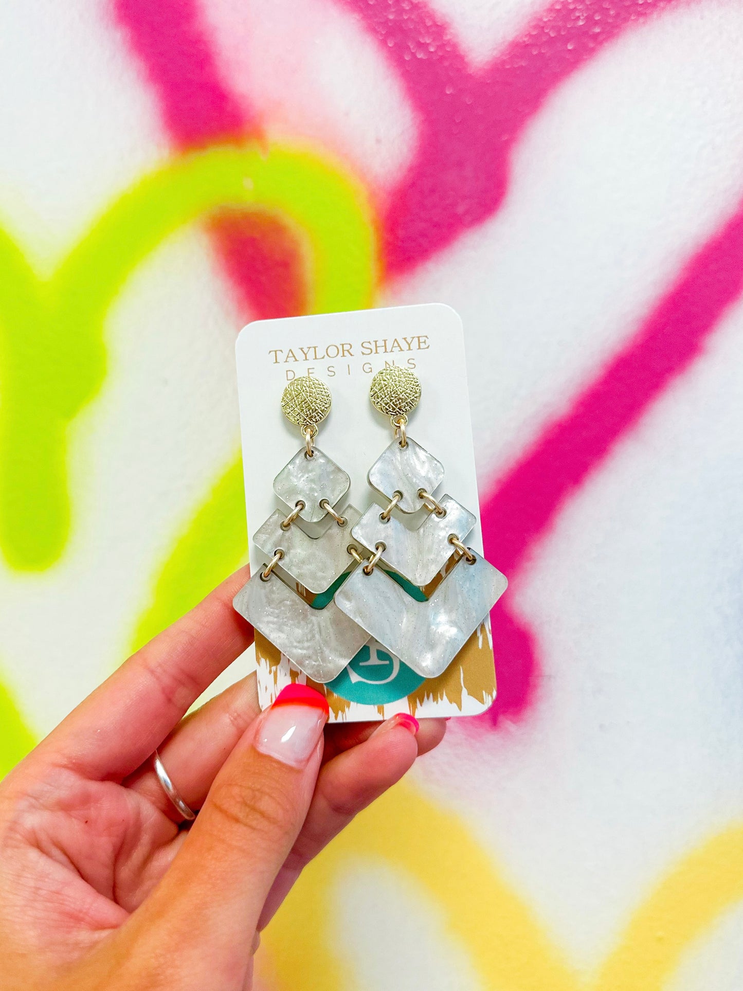 Shimmer Isabel Drops