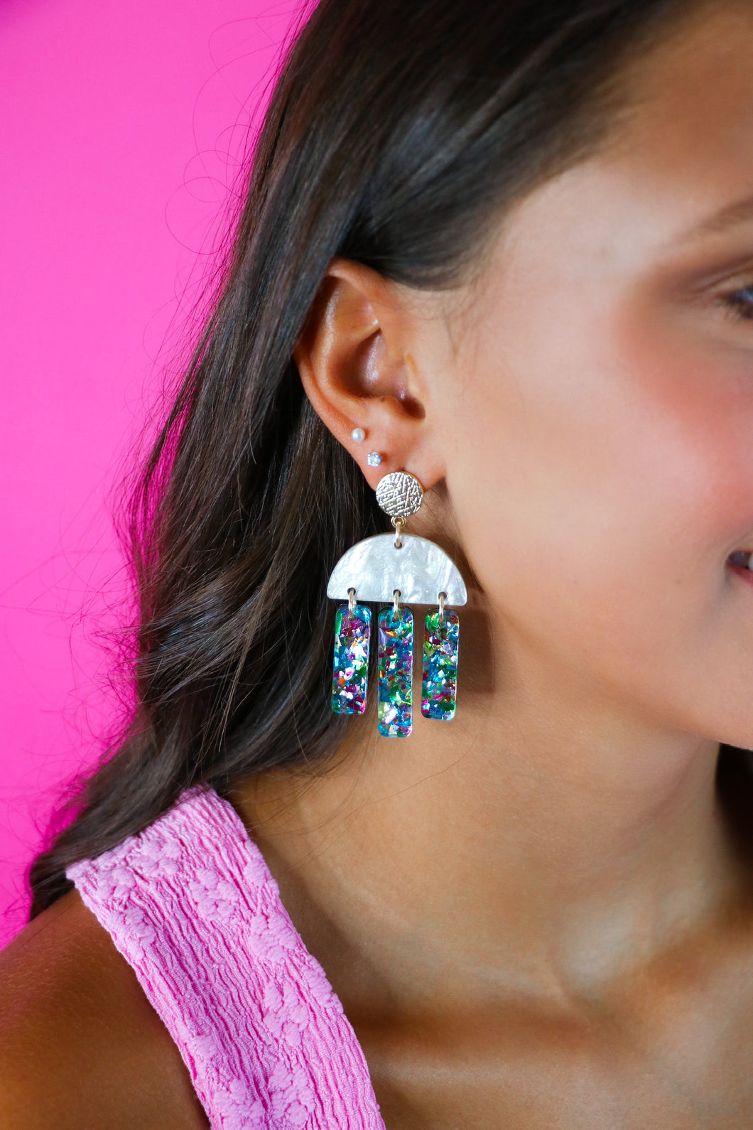 Taite Acrylic Drops