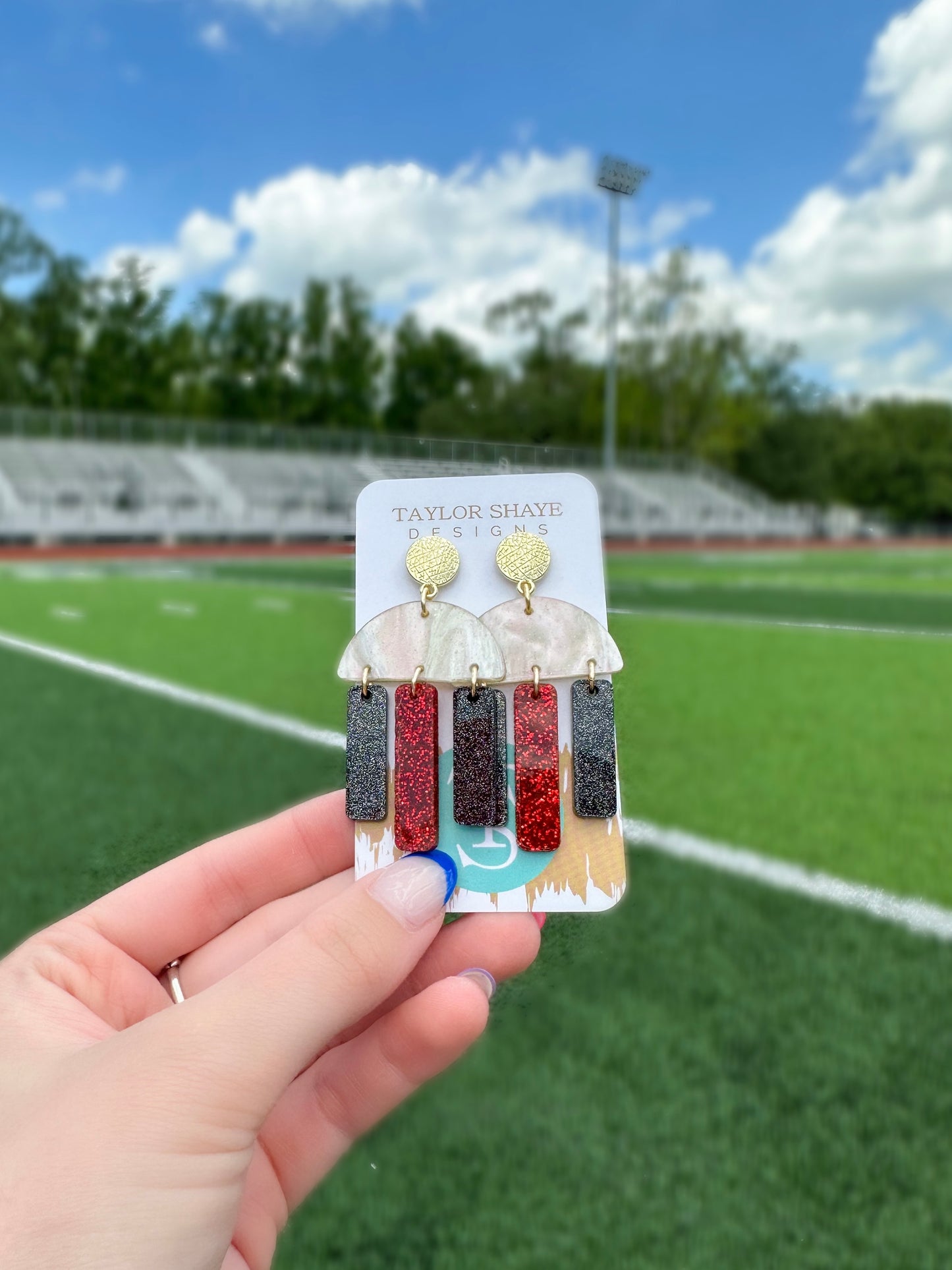 Red/Black Huddle Drops