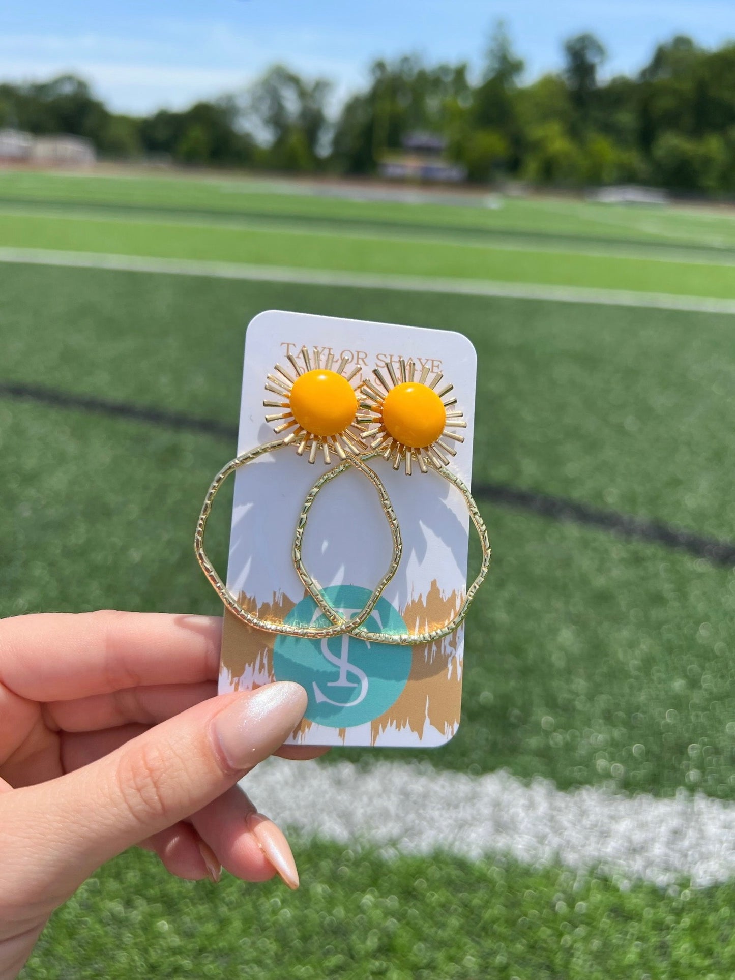 Gameday Sunburst Hoops