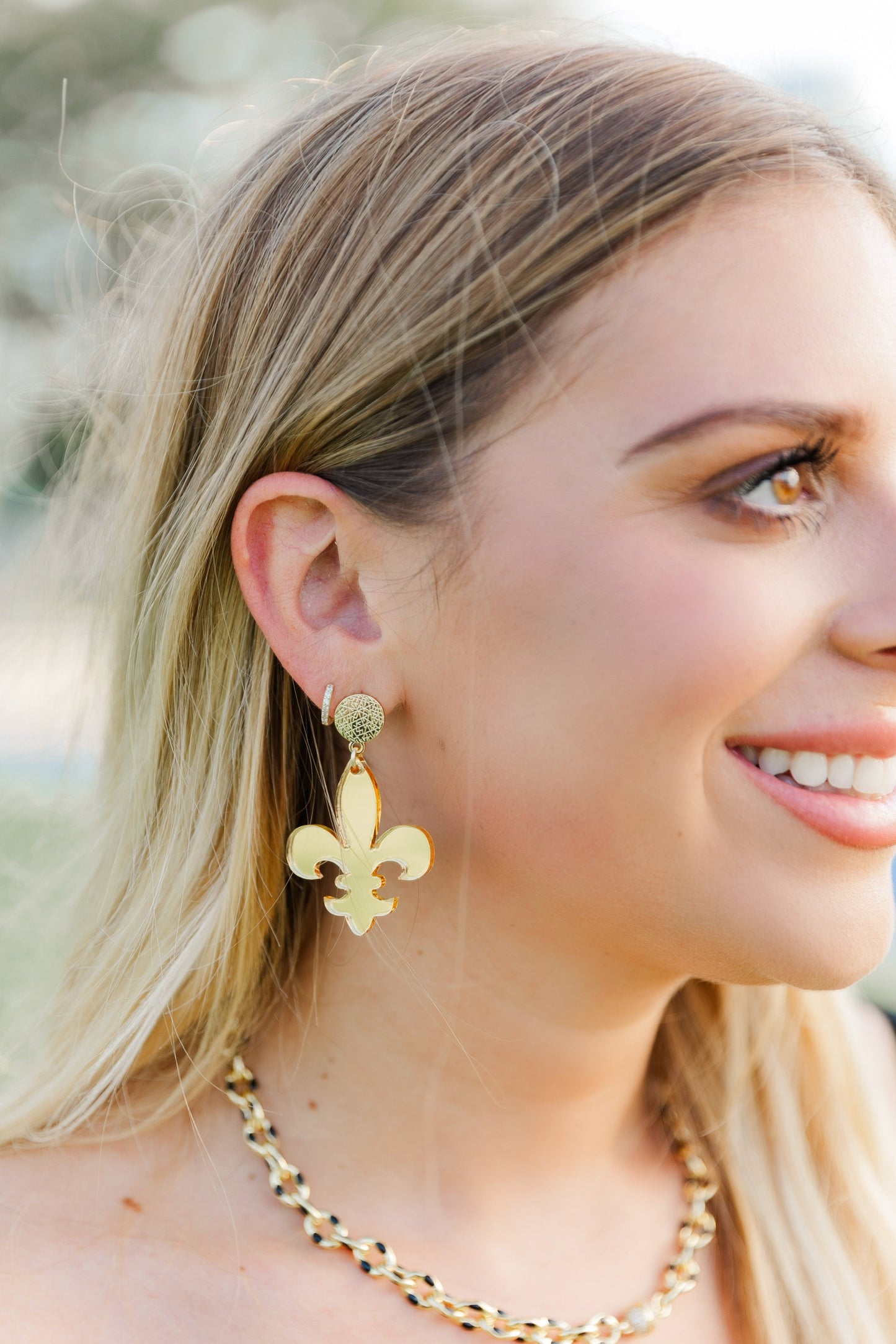 Acrylic Fleur de Lis Drops