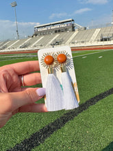Load image into Gallery viewer, White Silk Tassels
