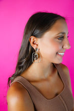 Load image into Gallery viewer, Tortoise Oval Hoops
