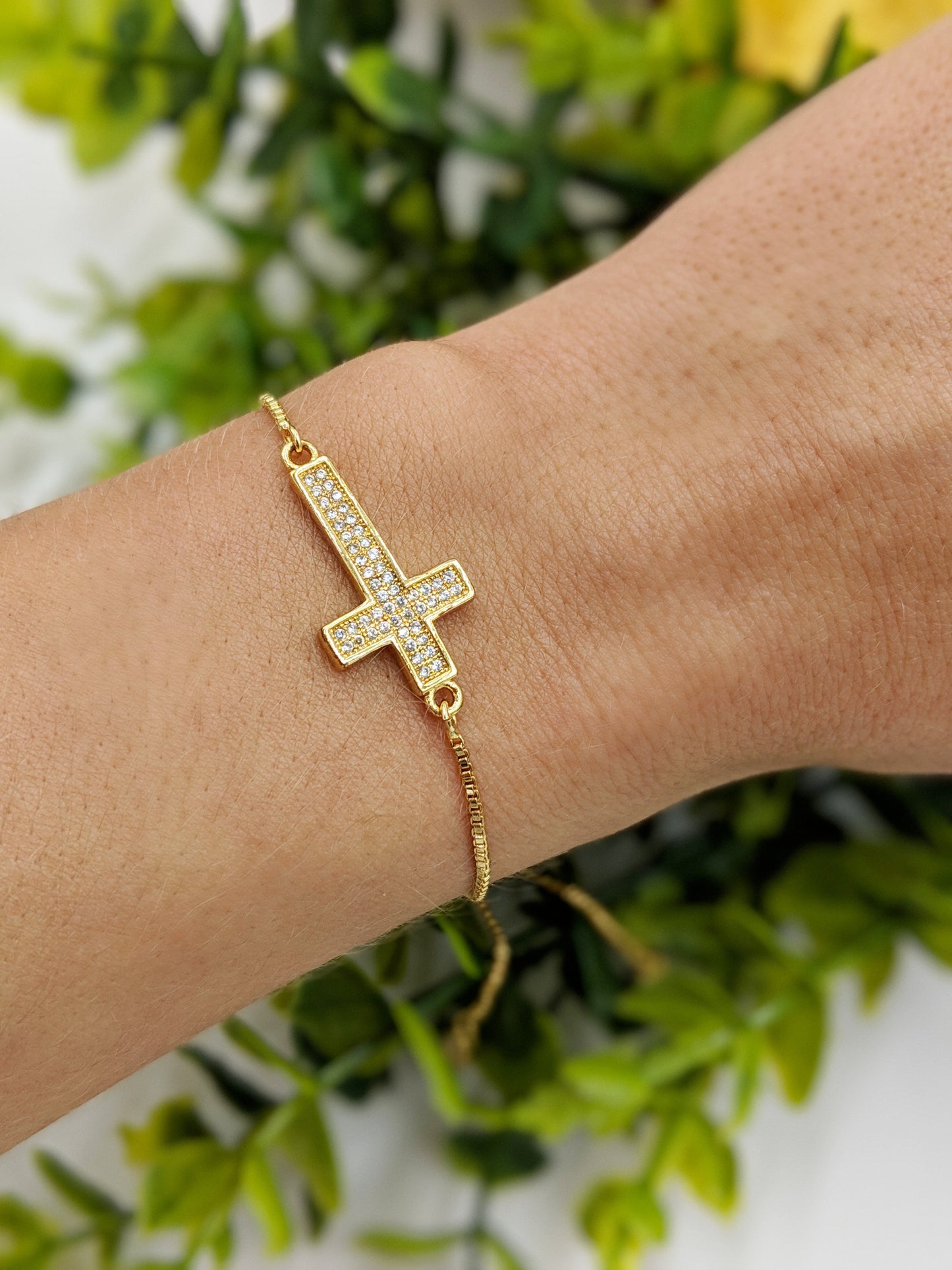 Cross Adjustable Bracelet