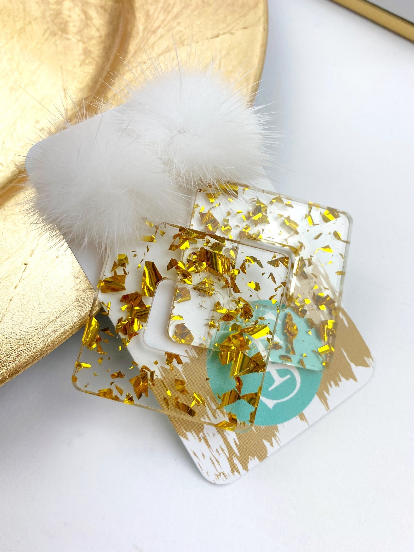 Acrylic Flake Diamond Drops