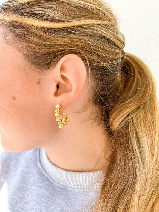 Peggy Pearl Hoops