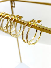 Load image into Gallery viewer, Willa Hoops
