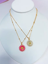 Load image into Gallery viewer, Paisley Daisy Necklace
