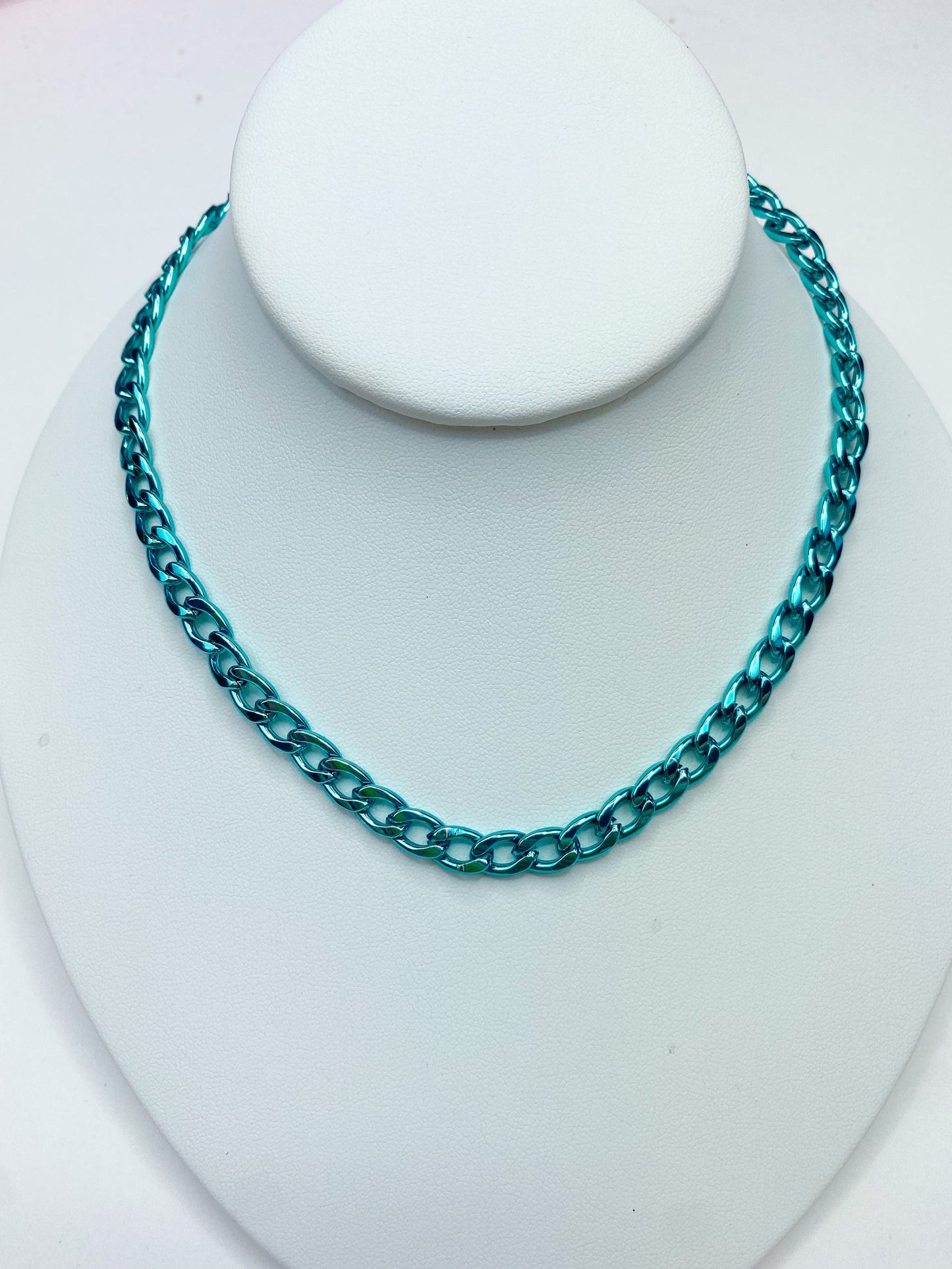 Ayla Metallic Choker