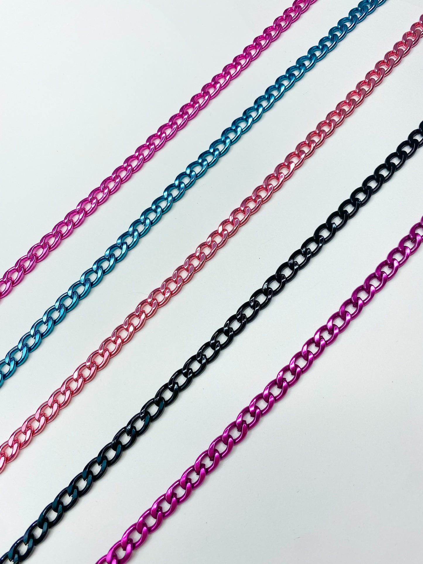 Ayla Metallic Choker