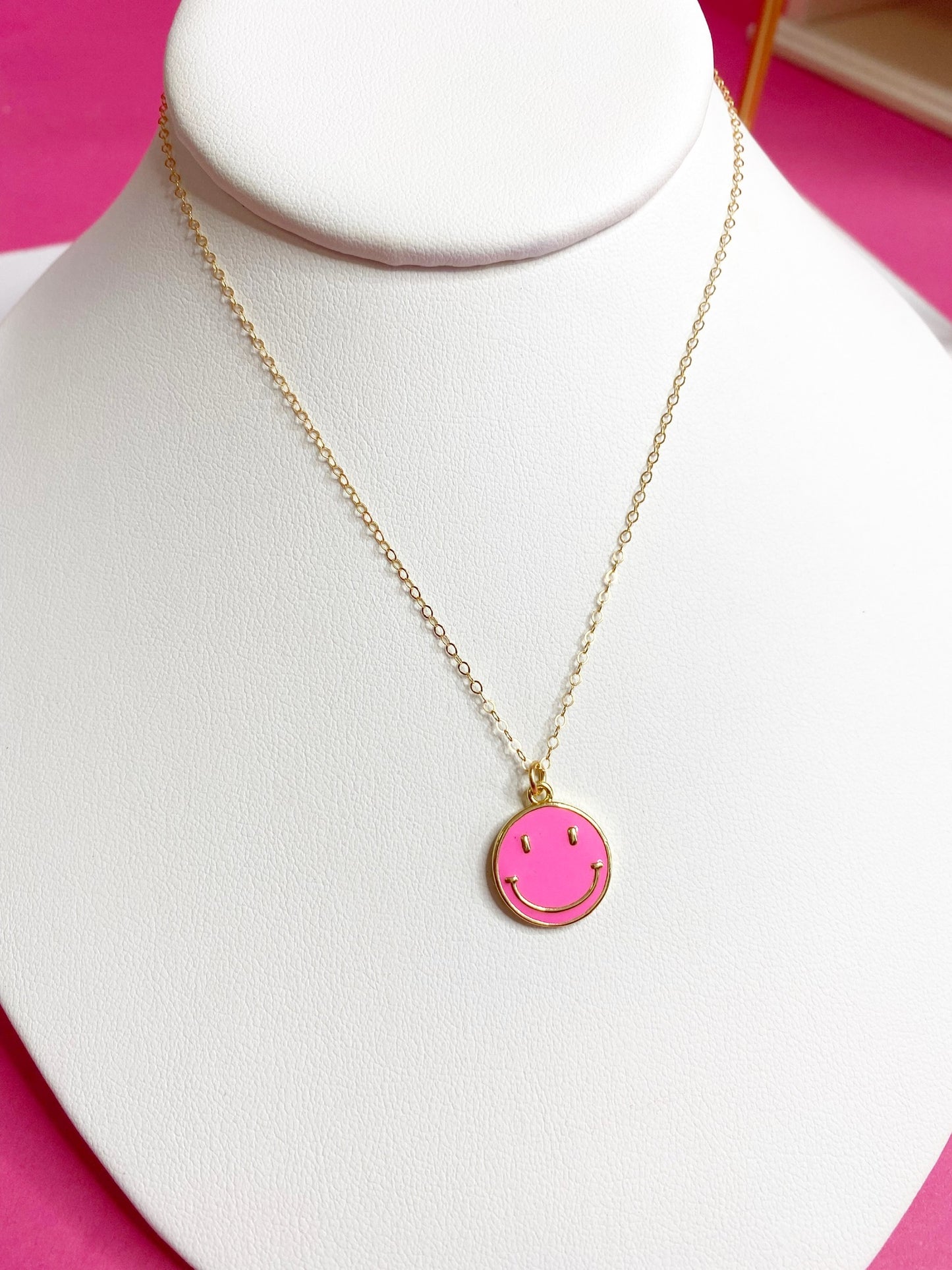 Dainty Chain Smiley Necklace