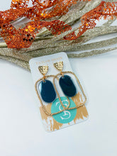 Load image into Gallery viewer, Gray Mirror Oval Hoops
