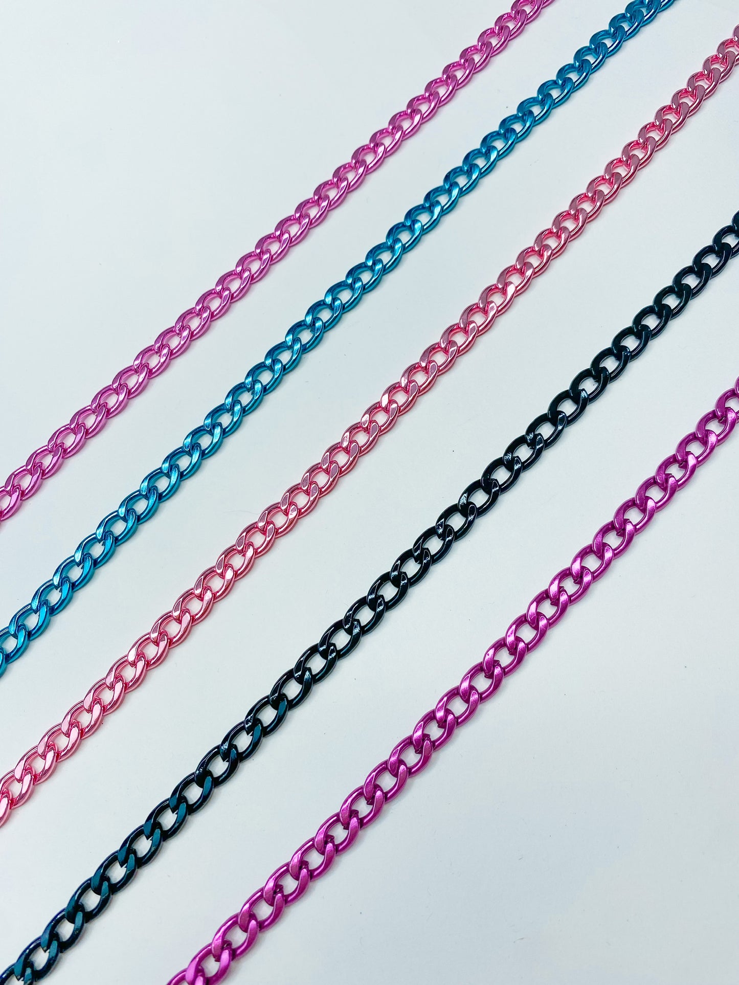 Ayla Metallic Choker