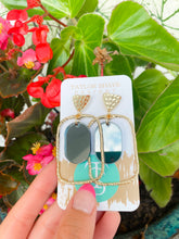 Load image into Gallery viewer, Gray Mirror Oval Hoops
